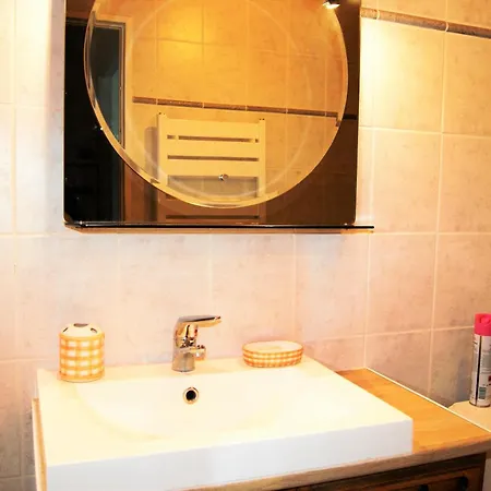 Apartamento 150 M De La *