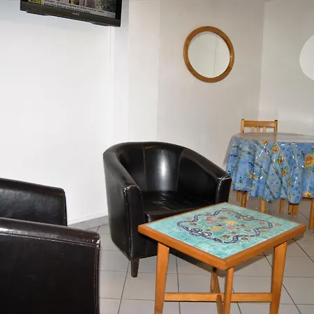 Apartment 150 M De La